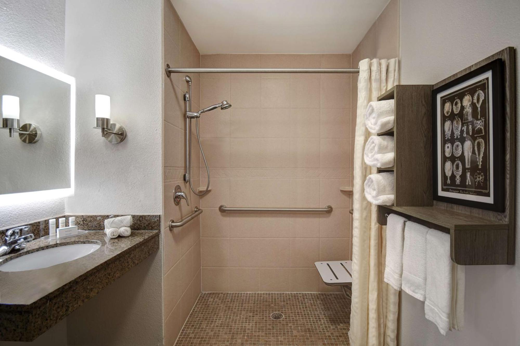 Homewood Newport News - By Hilton