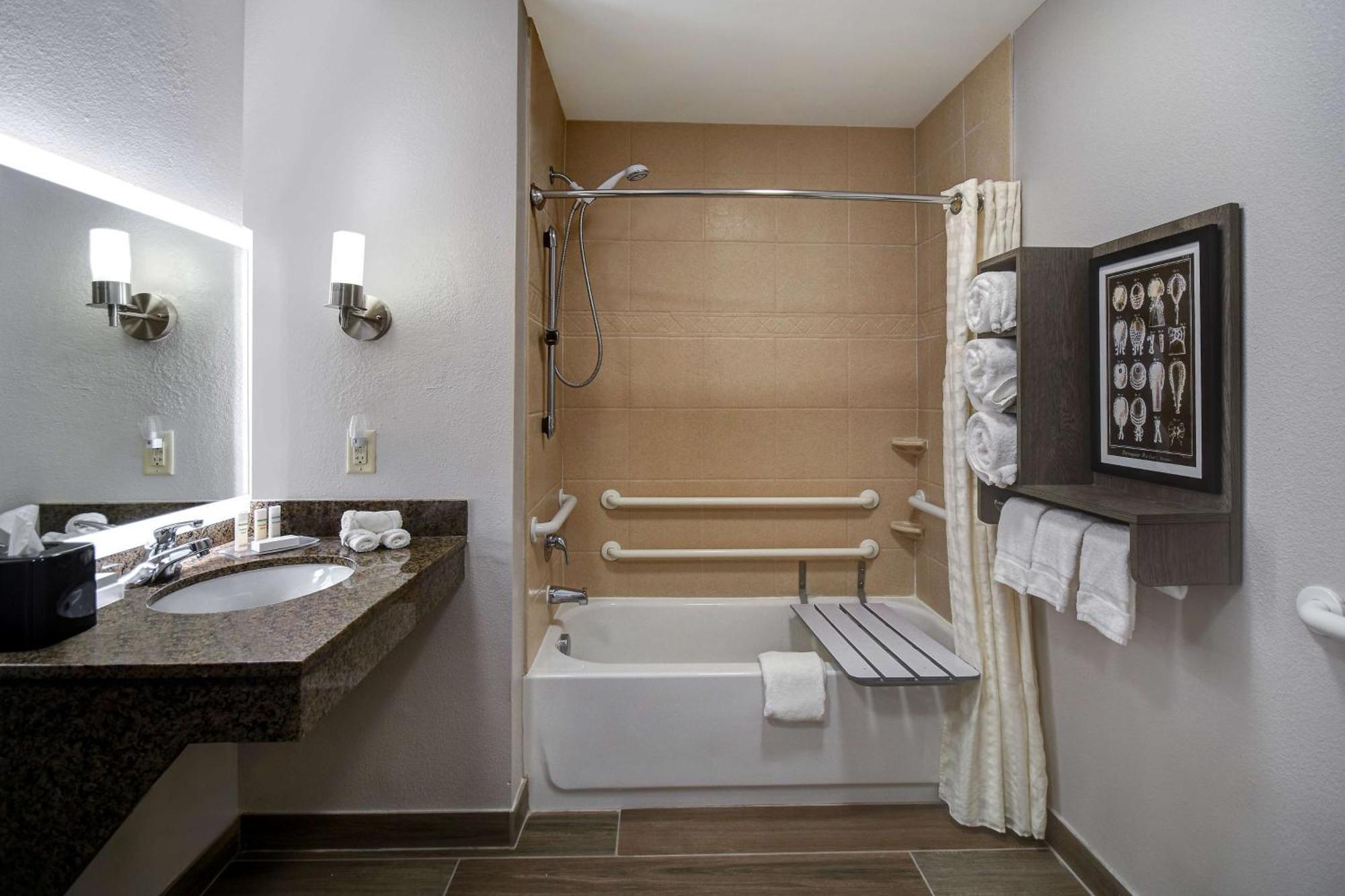 Hotel Homewood Newport News - By Hilton